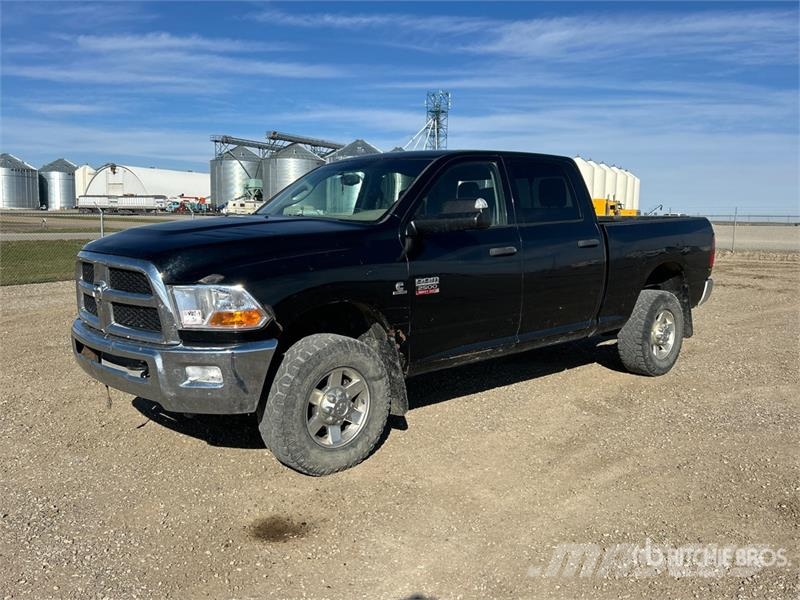 RAM 2500 Laramie 4x4 Crew Cab Pickup Ostalo