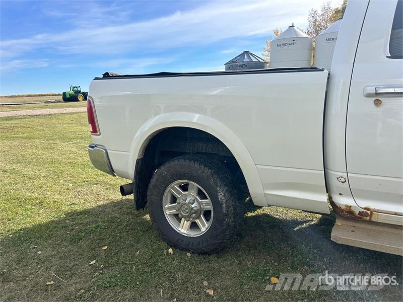 RAM 2500 Laramie Longhorn 4x4 Crew Cab Pickup Muut autot