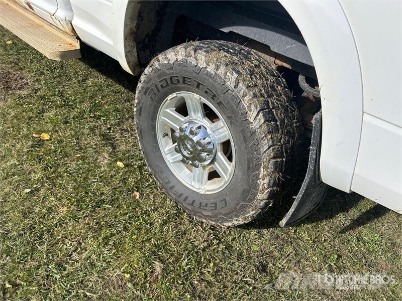 RAM 2500 Laramie Longhorn 4x4 Crew Cab Pickup Muut autot