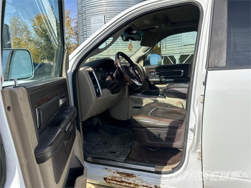RAM 2500 Laramie Longhorn 4x4 Crew Cab Pickup Muut autot