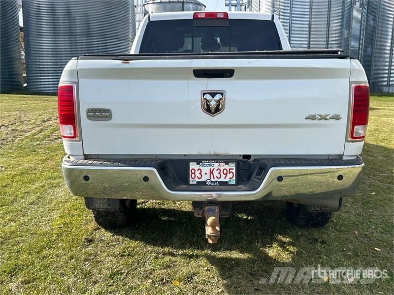RAM 2500 Laramie Longhorn 4x4 Crew Cab Pickup Muut autot