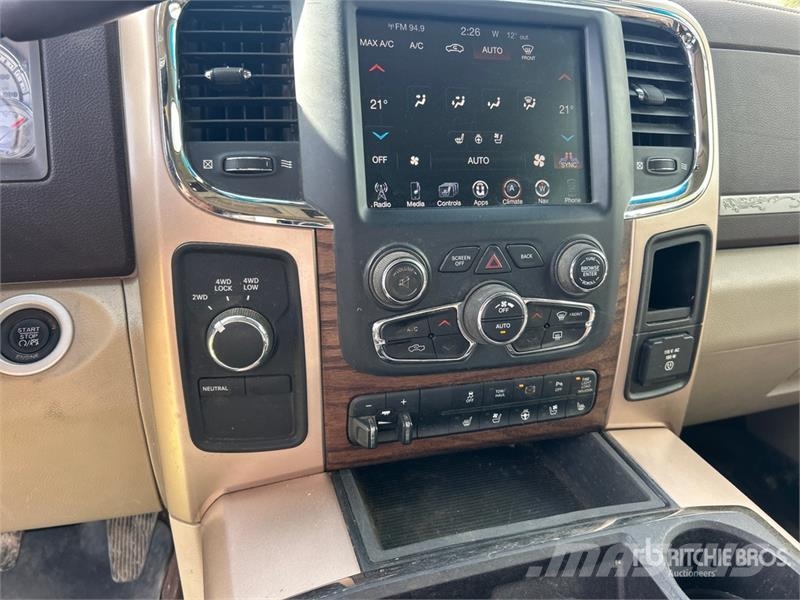 RAM 2500 Laramie Longhorn 4x4 Crew Cab Pickup Muut autot