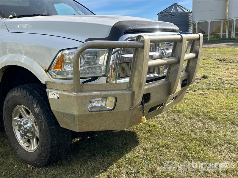 RAM 2500 Laramie Longhorn 4x4 Crew Cab Pickup Muut autot