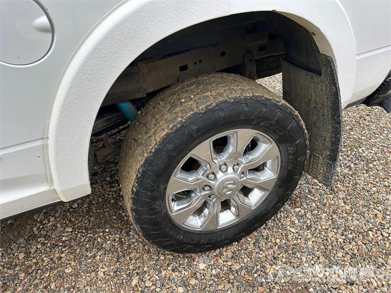 RAM 2500 Limited 4x4 Crew Cab Pickup أخرى