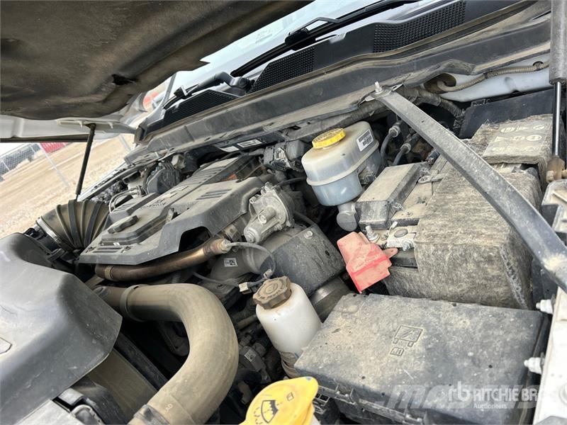 RAM 2500 Limited 4x4 Crew Cab Pickup أخرى