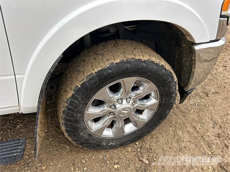 RAM 2500 Limited 4x4 Crew Cab Pickup أخرى