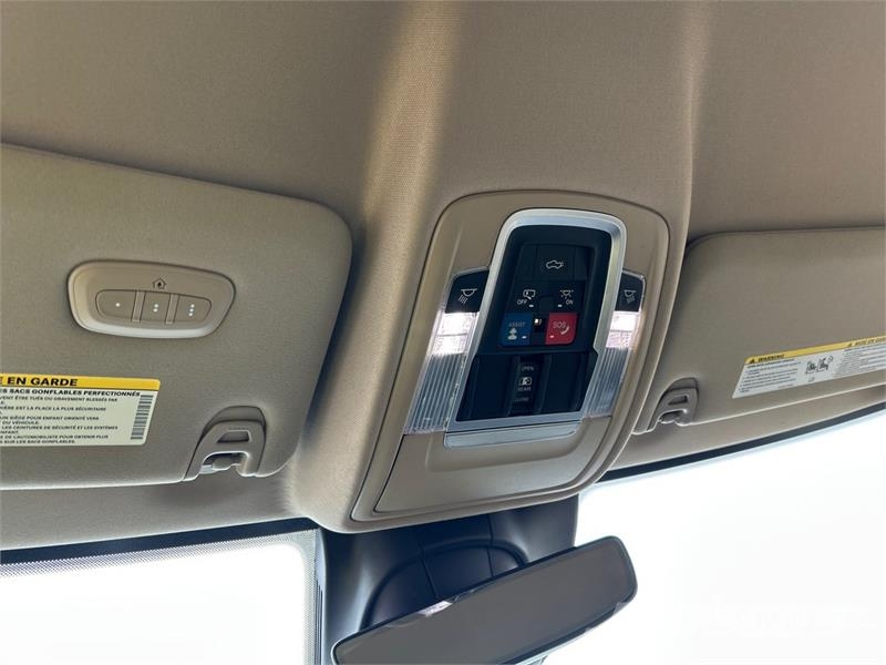 RAM 2500 Limited 4x4 Crew Cab Pickup أخرى