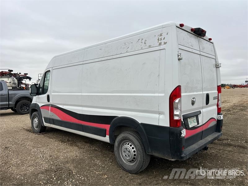 RAM 2500 Pro master Cargo Van Transporterek