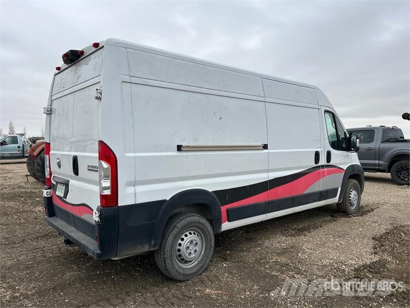 RAM 2500 Pro master Cargo Van Transporterek
