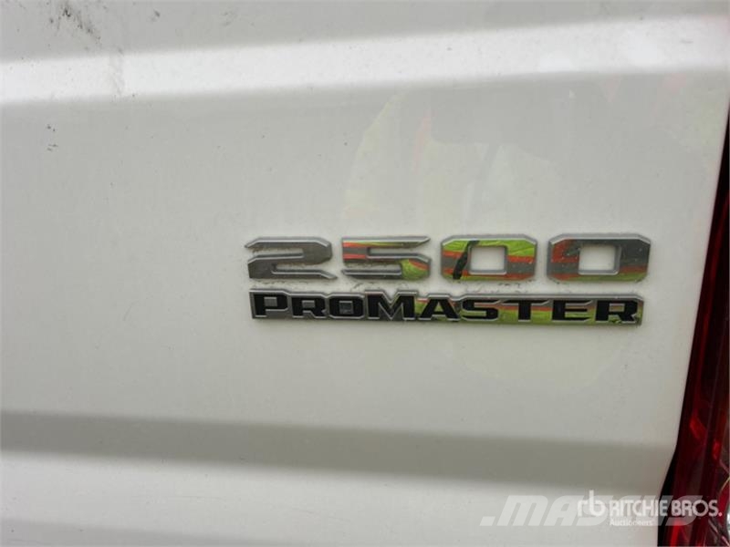 RAM 2500 Pro master Cargo Van Transporterek
