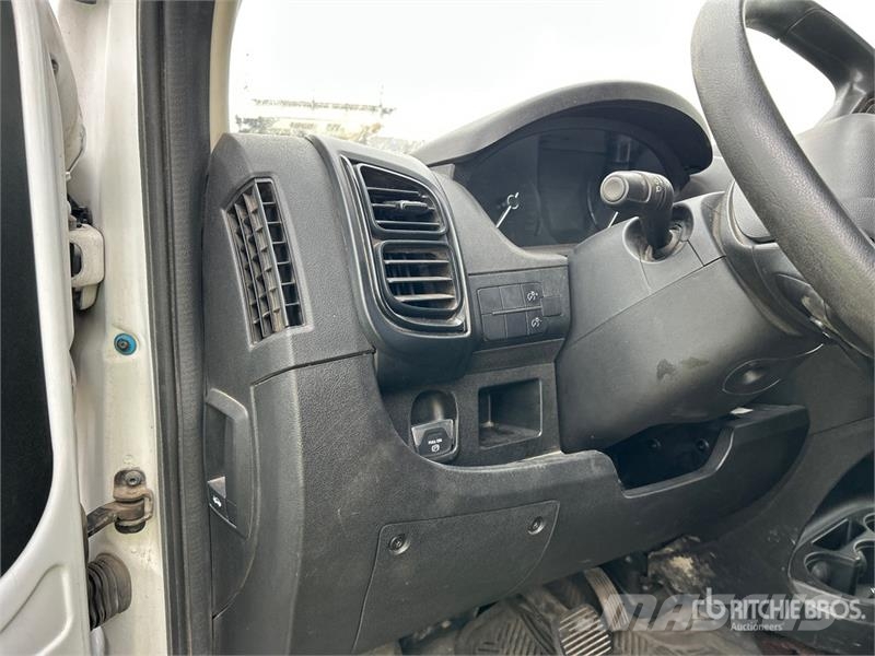 RAM 2500 Pro master Cargo Van Transporterek