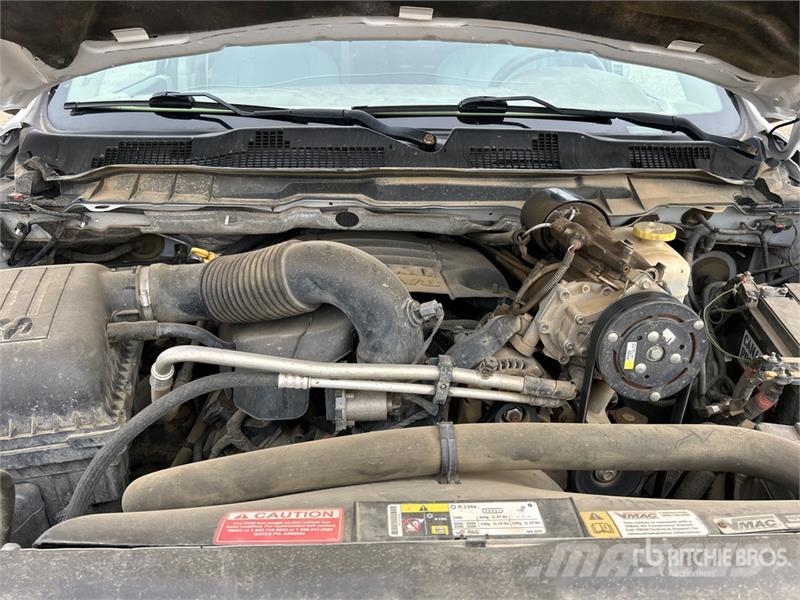RAM 2500 SLT 4x4 Crew Cab Pickup Furgoni altro