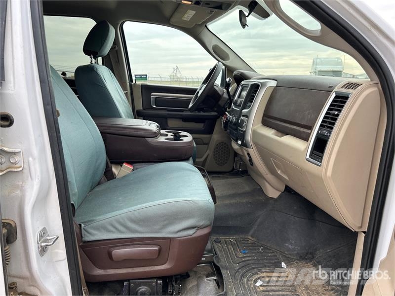 RAM 2500 SLT 4x4 Crew Cab Pickup Furgoni altro