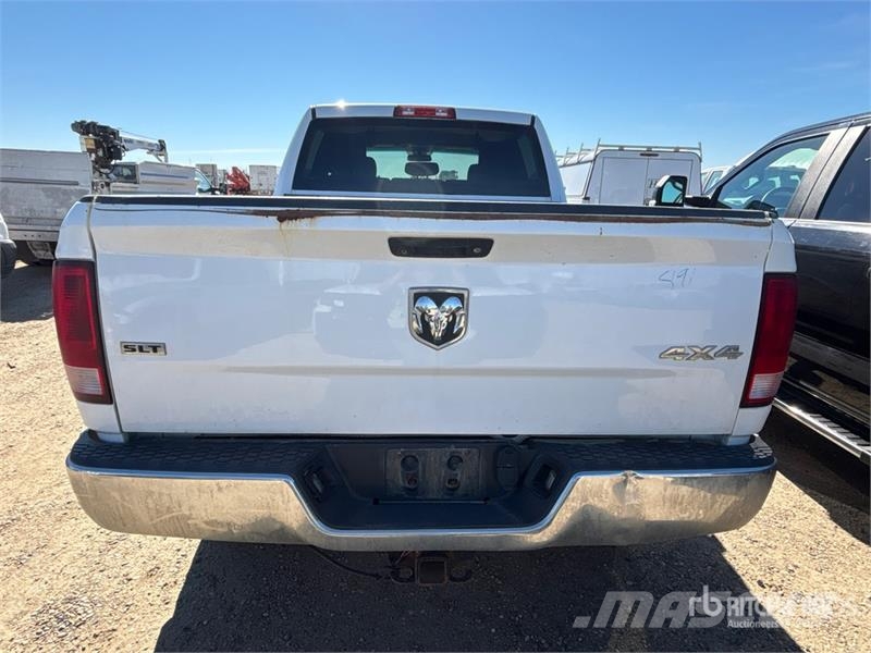 RAM 2500 SLT 4x4 Crew Cab Pickup Andere Transporter
