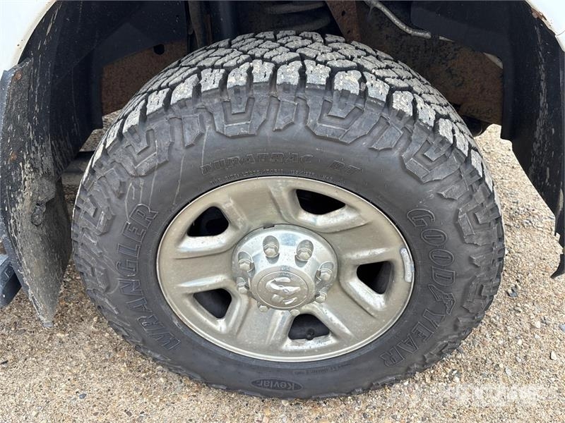 RAM 2500 SLT 4x4 Crew Cab Pickup Other