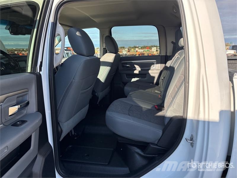 RAM 2500 SLT 4x4 Crew Cab Pickup Furgoni altro