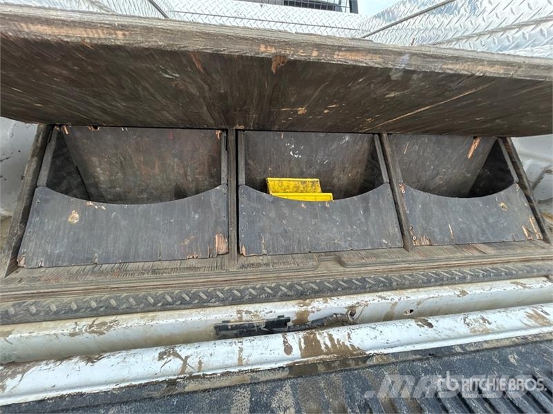 RAM 2500 SLT 4x4 Crew Cab Pickup Furgoni altro