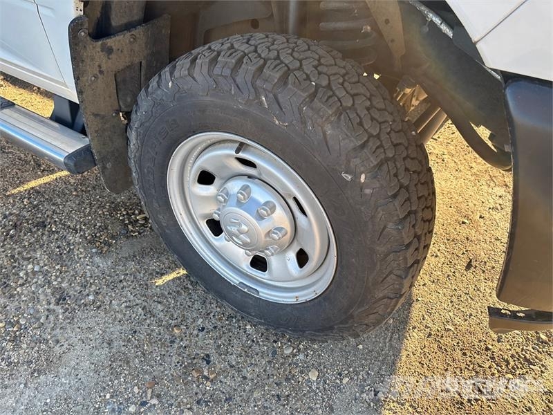 RAM 2500 ST 4x4 Pickup Egyéb
