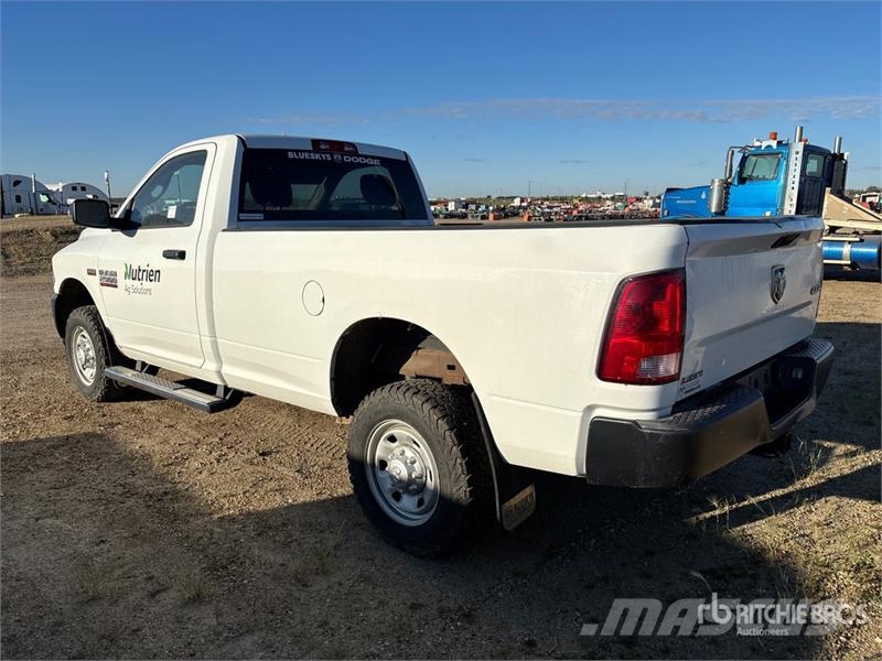 RAM 2500 ST 4x4 Pickup Egyéb
