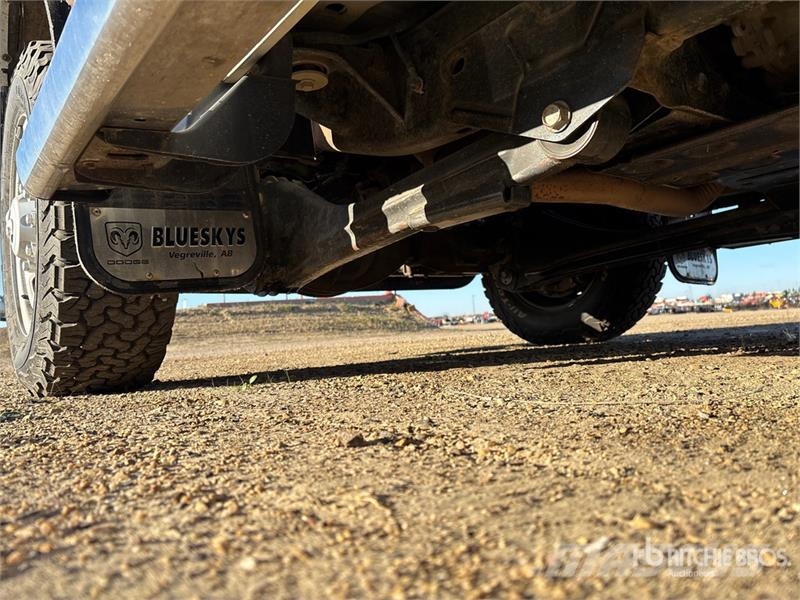 RAM 2500 ST 4x4 Pickup Egyéb