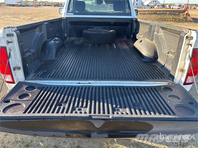 RAM 2500 ST 4x4 Pickup Egyéb