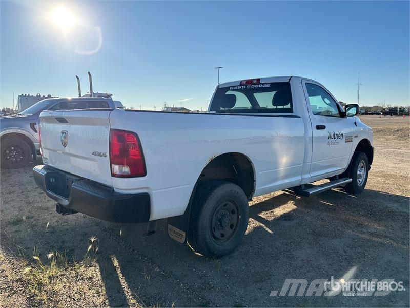 RAM 2500 ST 4x4 Pickup Egyéb