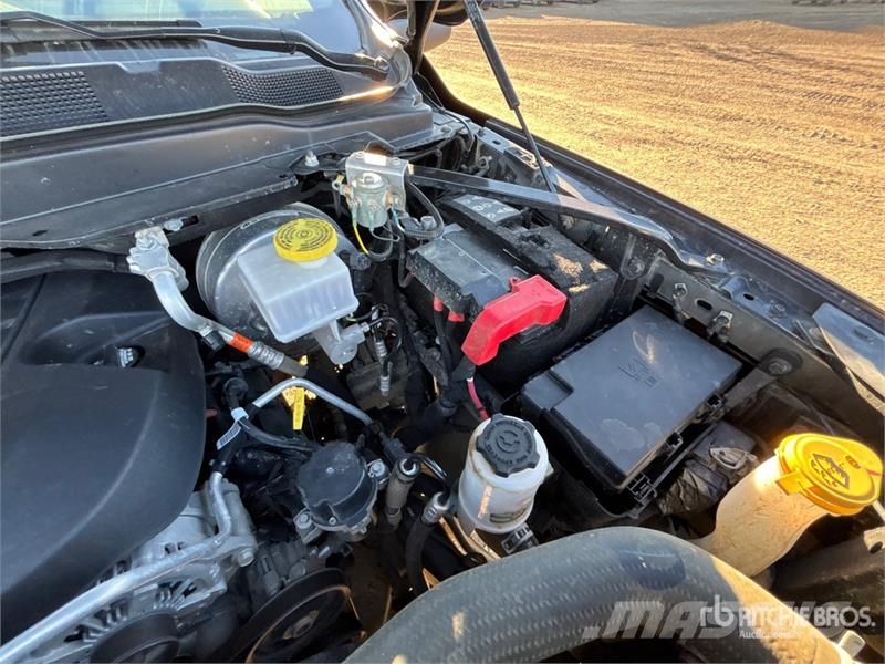 RAM 2500 Tradesman 4x4 Crew Cab Pickup أخرى