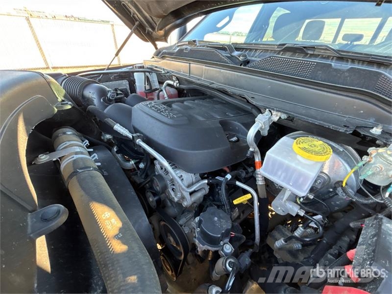 RAM 2500 Tradesman 4x4 Crew Cab Pickup أخرى