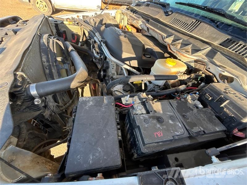 RAM 3500 Pritschenwagen/Pritschenwagen mit Seitenklappe