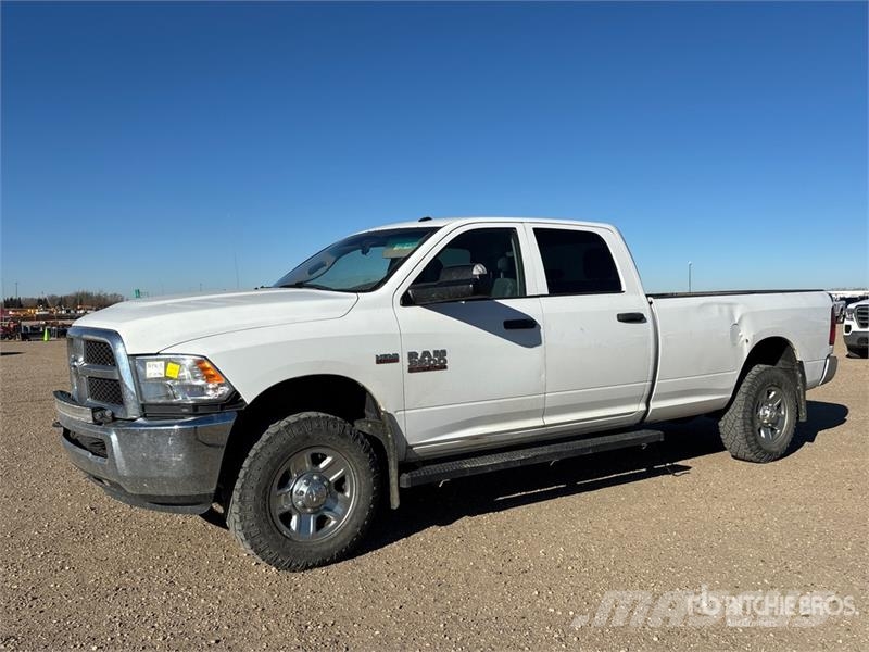 RAM 3500 4x4 Crew Cab Pickup Прочие фургоны