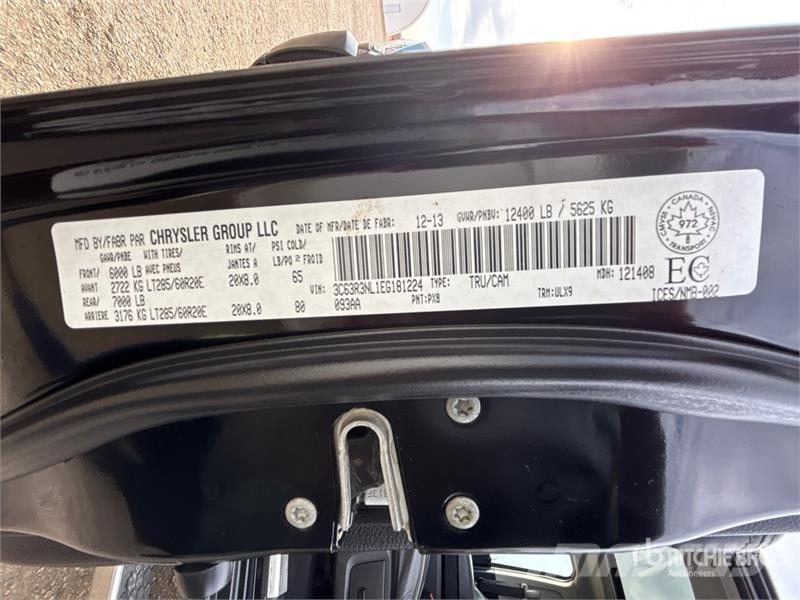 RAM 3500 4x4 Crew Cab Pickup Inne