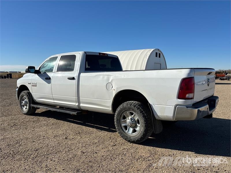 RAM 3500 4x4 Crew Cab Pickup Прочие фургоны