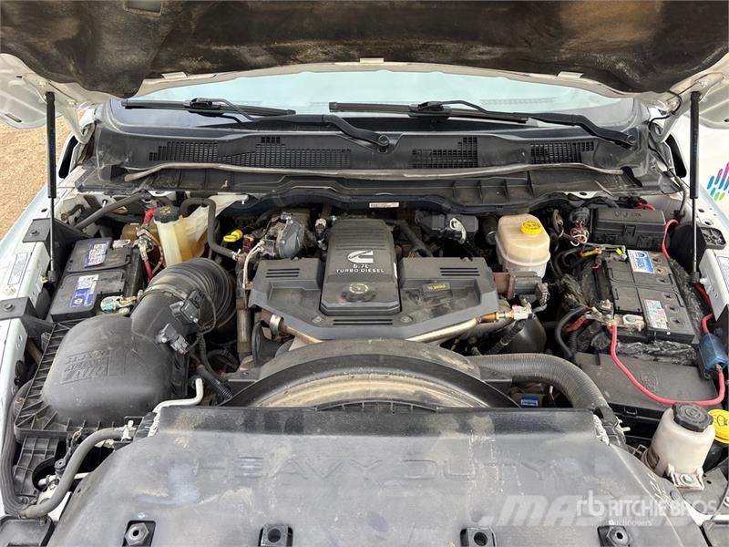 RAM 3500 4x4 Crew Cab Pickup Diger