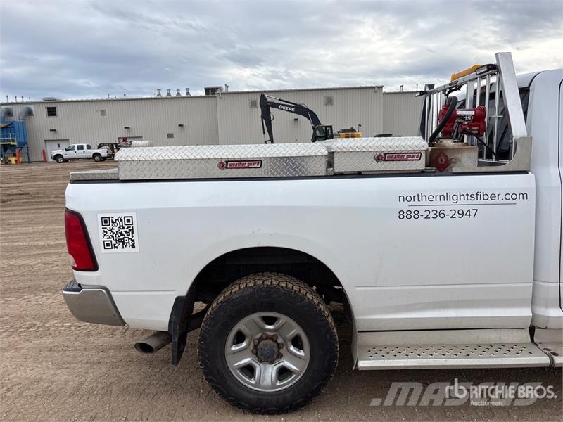 RAM 3500 4x4 Crew Cab Pickup Diger