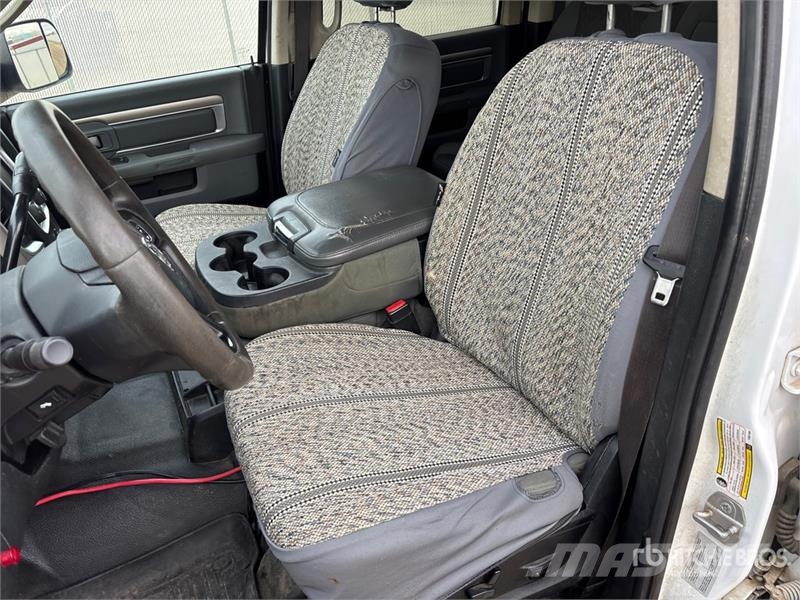 RAM 3500 4x4 Crew Cab Pickup Diger