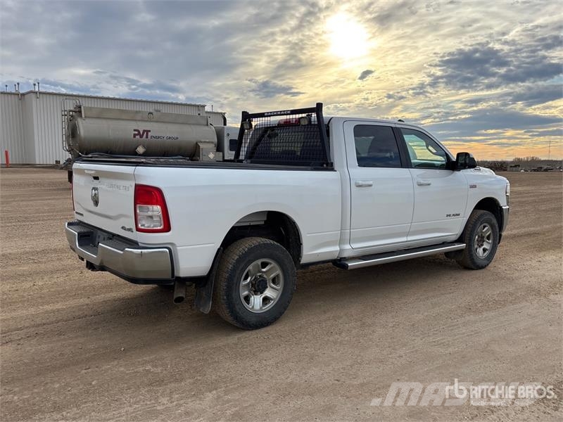 RAM 3500 4x4 Crew Cab Pickup أخرى
