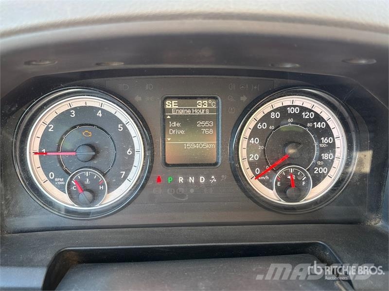 RAM 3500 4x4 Crew Cab Pickup Прочие фургоны