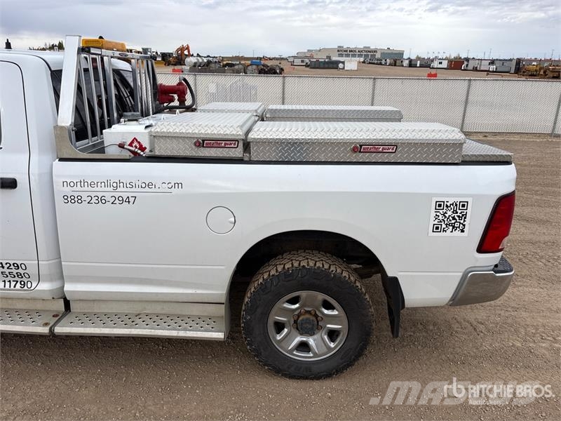 RAM 3500 4x4 Crew Cab Pickup Diger