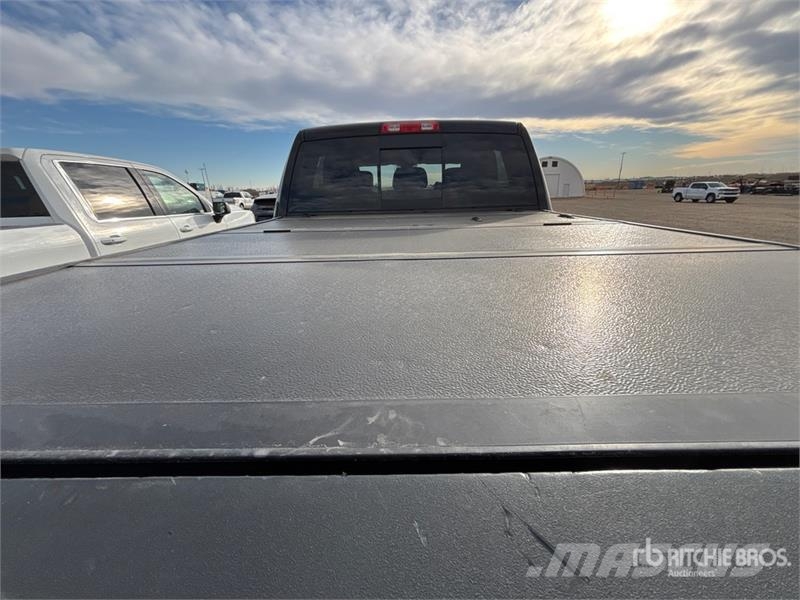 RAM 3500 4x4 Crew Cab Pickup Inne