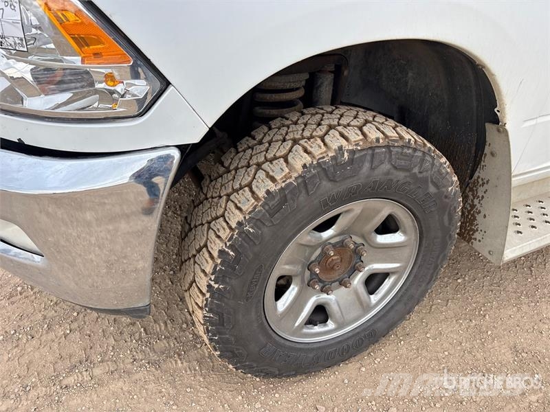 RAM 3500 4x4 Crew Cab Pickup Diger