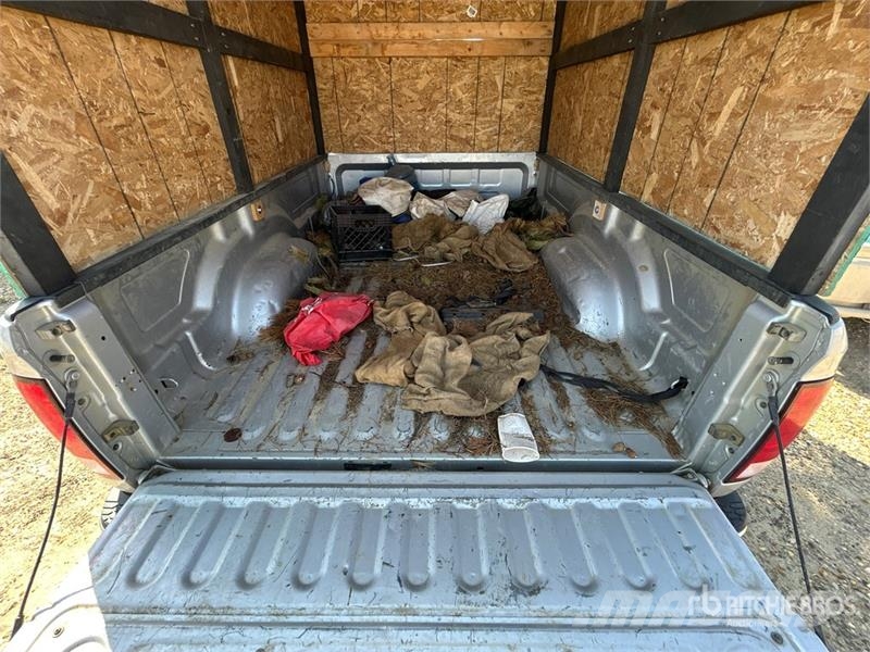 RAM 3500 4x4 Crew Cab Pickup Andre varebiler