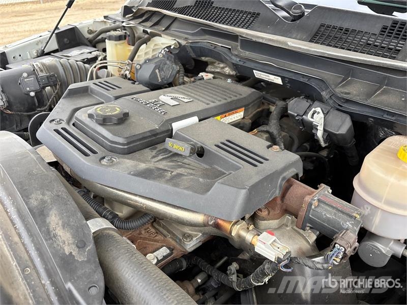 RAM 3500 4x4 Crew Cab Pickup Diger