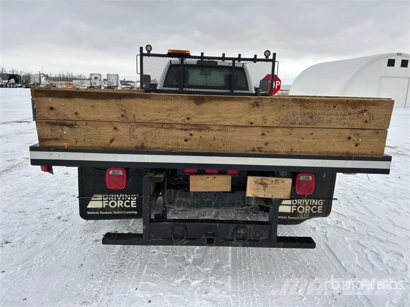 RAM 3500 4x4 Flatbed Truck Бордови
