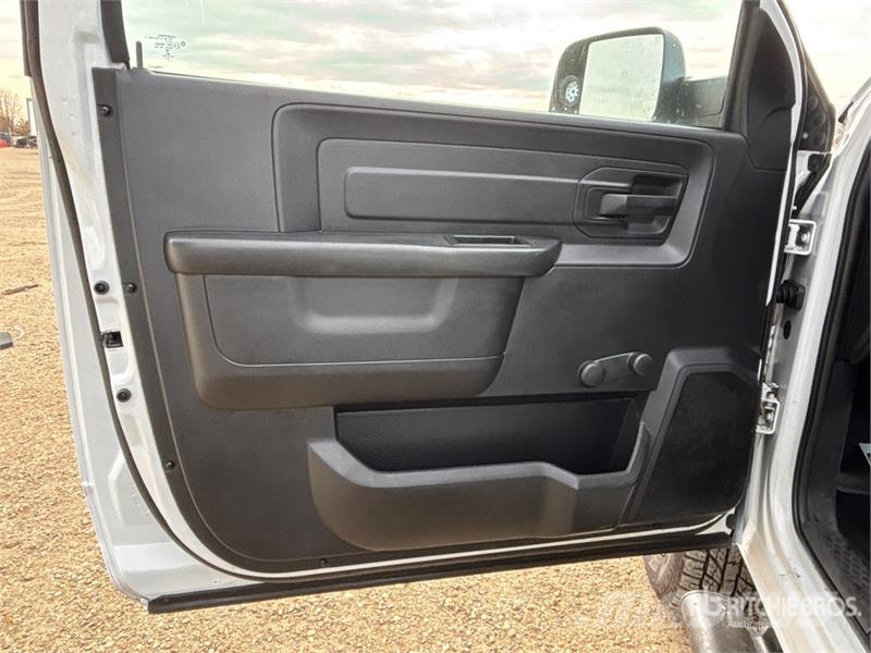 RAM 3500 4x4 Pickup Muu
