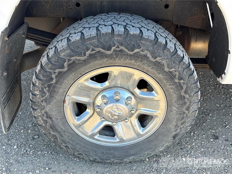 RAM 3500 4x4 Pickup Ostalo