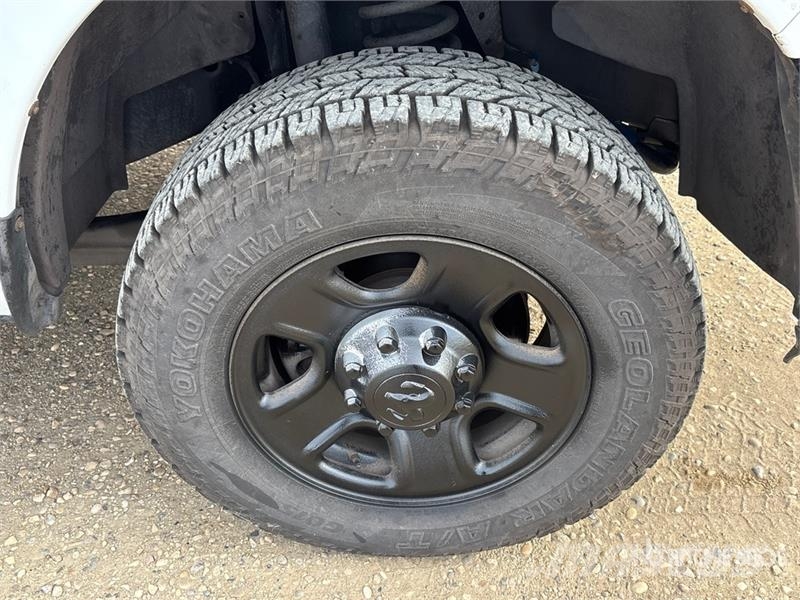 RAM 3500 4x4 Pickup Muu