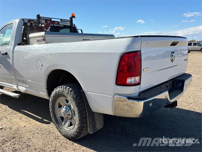 RAM 3500 4x4 Pickup Ostalo