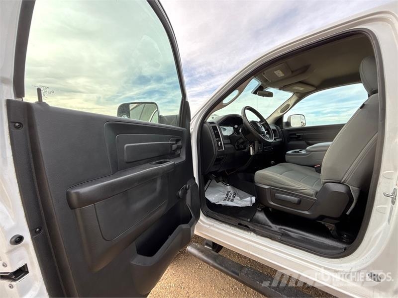 RAM 3500 4x4 Pickup Muu