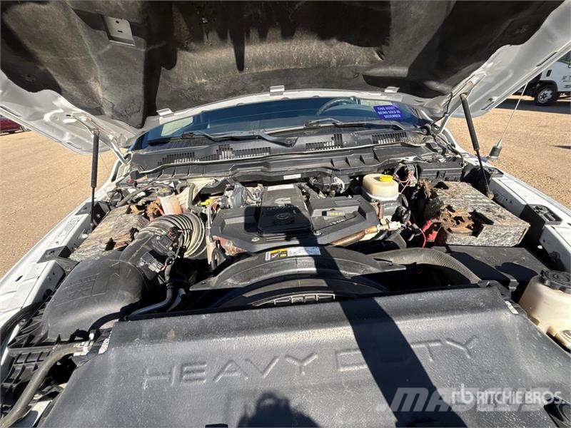 RAM 3500 4x4 Pickup Ostalo