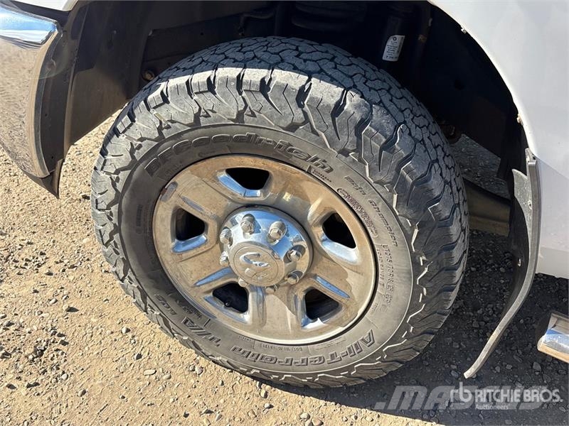 RAM 3500 4x4 Pickup Ostalo